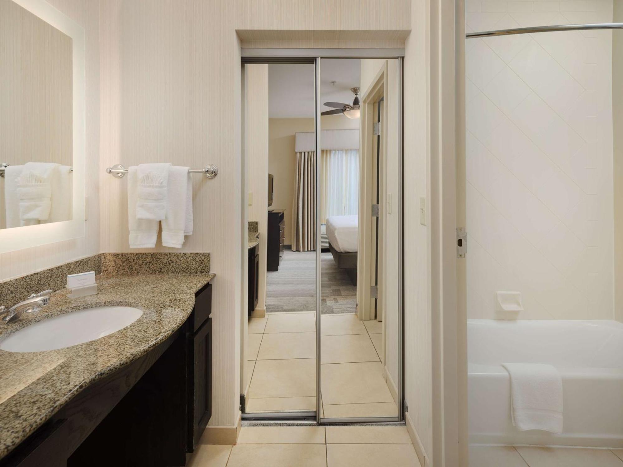 Homewood Suites By Hilton Atlanta Nw/Kennesaw-Town Center Ngoại thất bức ảnh